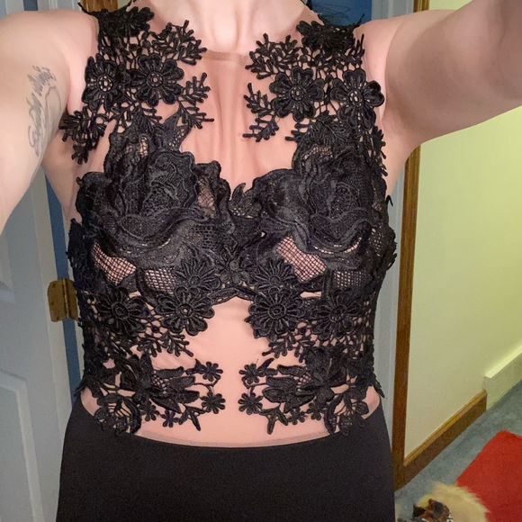 A Show Stopper - Picture 3 of 6